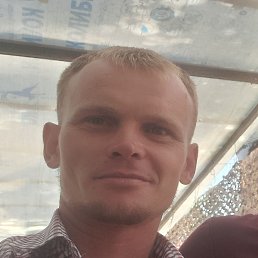Иван, 30, Барнаул