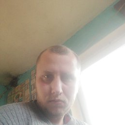 Олег, 30, Кривой Рог