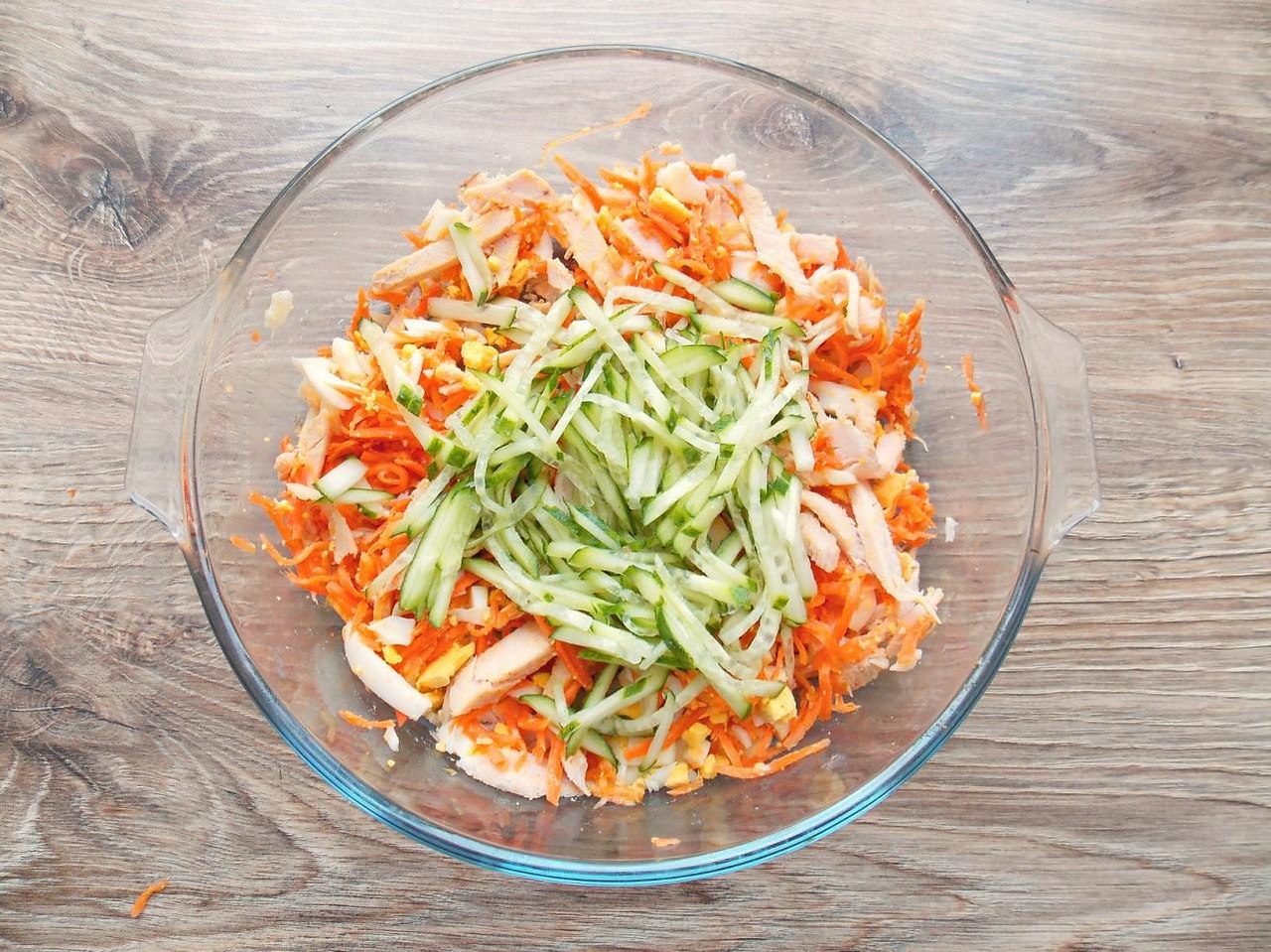Салат с морковью по корейски с курицей рецепт с фото пошагово