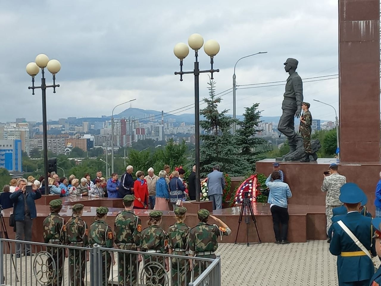 Открытие памятника воинам интернационалистам