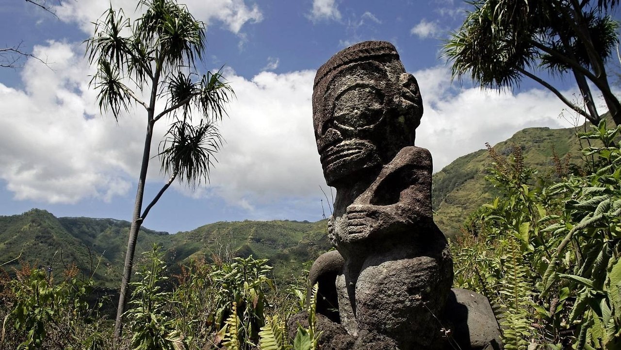Древние статуи рептилоидов на острове Нуку-Хива