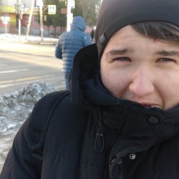 Дмитрий, 18, Севск