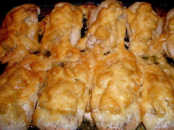 Куриные грудки с ананасом. Вам понадобится:куриные грудкиконсервированные ананасы (можно ...