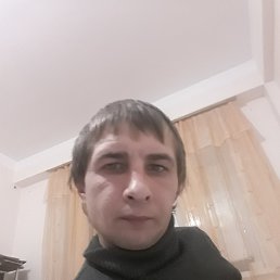 Иван, 30, Ессентуки