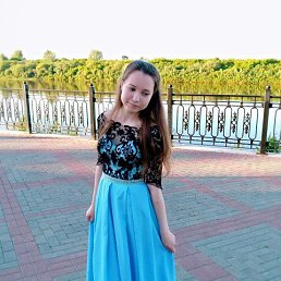 Полина, 23, Киров