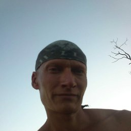 Evgeniy, 42, Брянка