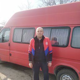 Игорь, 54 года, Енакиево