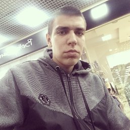 Евгений, 25, Вольск
