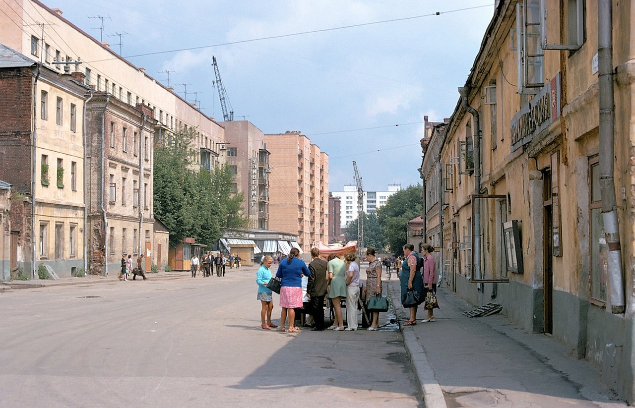 Улица Фридриха Энгельса в 1950