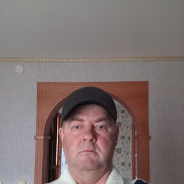 Михаил, 60 лет, Казань