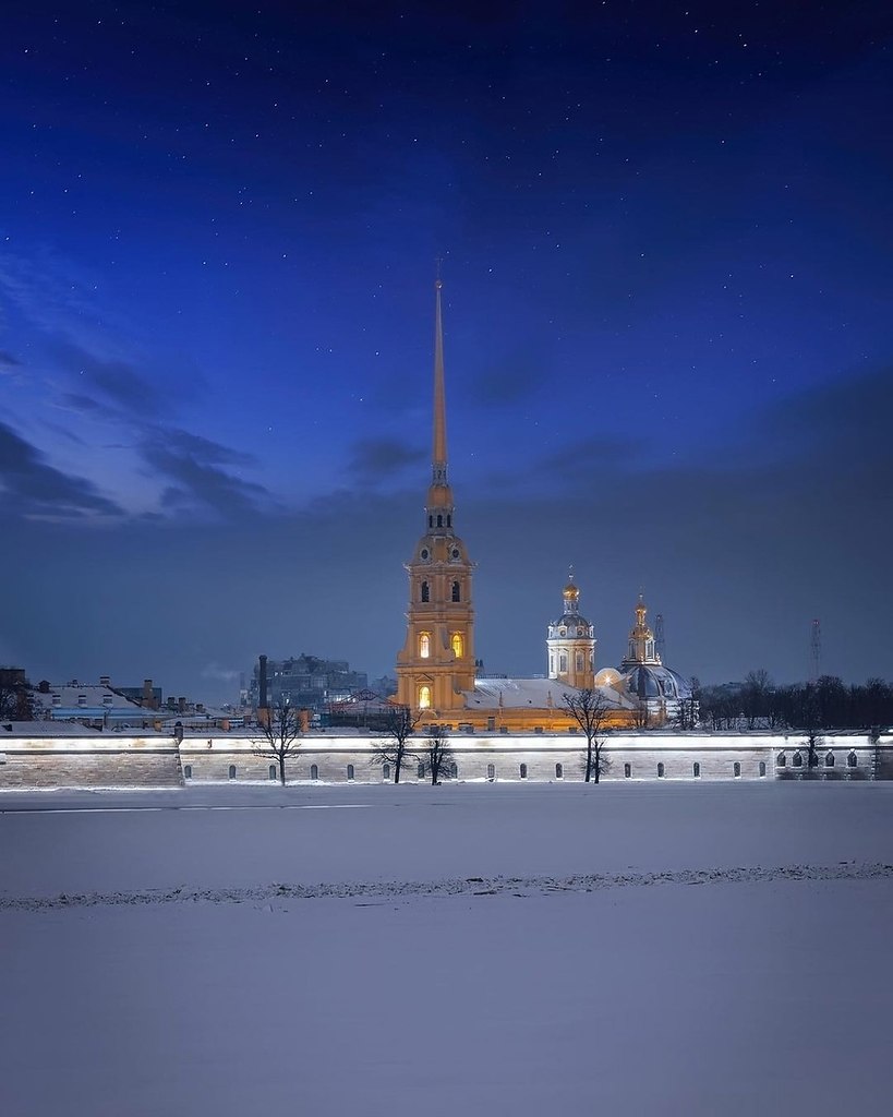 петропавловский собор зимой