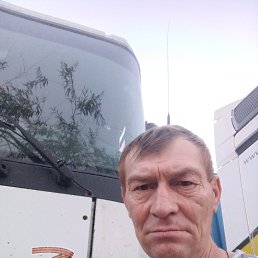 Игорь, 55 лет, Горловка