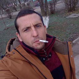 Алексей, 23, Алчевск