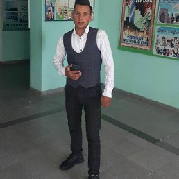 Dima, 19 , 