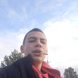 Денис, 19, Шелехов