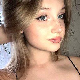 Кристина, 21, Москва