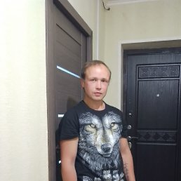 Александр, 30, Рязань