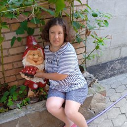 Марина, 42, Луганск
