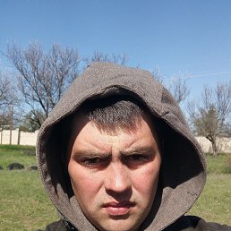 Санек, 28, Луганск