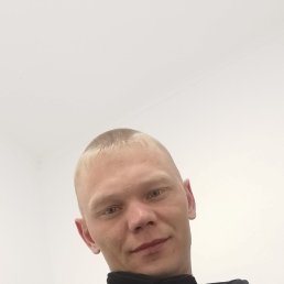 Евгений, 28, Владивосток