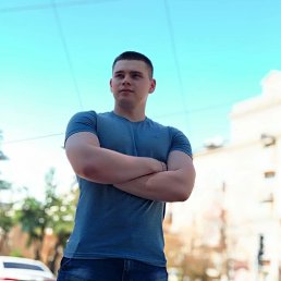 Юрий, 19, Коростышев