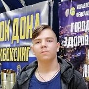 Богдан, 19 лет, Донецк