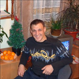 Макс, 39, Новобурейский