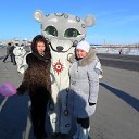 � � �������