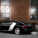 ���� John Frost, ������, 36 ��� - ��������� 4 ���� 2012 � ������ �AUDI R8�