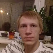 Aleksandr, 44 , 