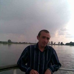 Андрей, 44, Чернигов