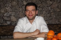 ���� Iura, �������, 44 ���� - ��������� 11 ���� 2013