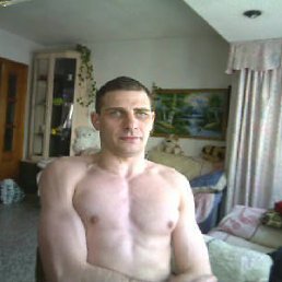 Jevgeni, 42, 