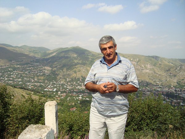 Асатрян ереван. Оганесян Маис город Ереван 62 года.
