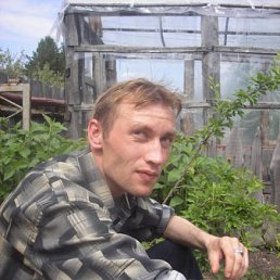 Aleksey, 47,  