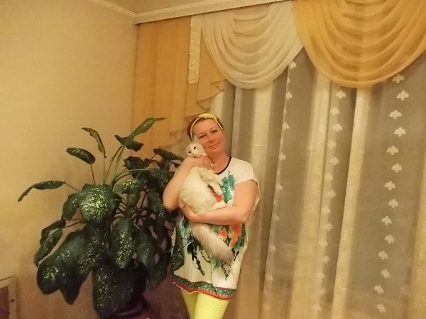  : anna, 53 , 