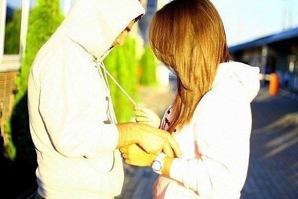 Просто так не звонят, просто так не пишут. Во всем есть повод, во всем есть смысл...