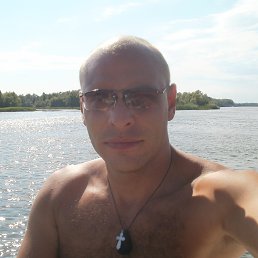 Vadim, 40, 