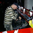 DJ     