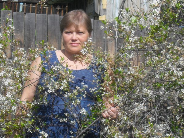 Фотография «С кем встречаете?» - цветы - Любовь, 59 лет, Екатеринбург Новый год 2014 - Фото: цветы - Любовь Екимова, 59 лет, Екатеринбург