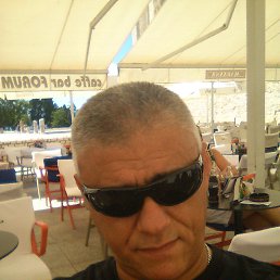 Mladen, 66, 