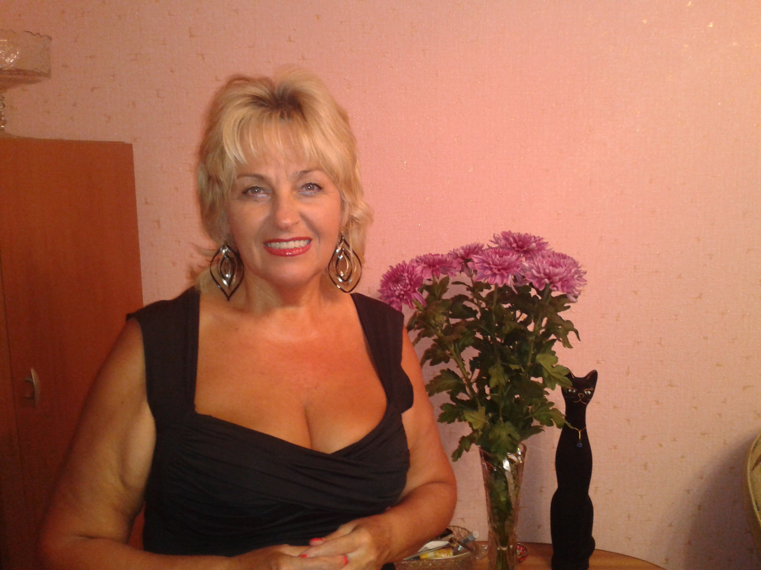 Московские взрослые женщины. Московские взрослые женщины. Московские взрослые женщины. Реальные женщины взрослые. Московские взрослые женщины.