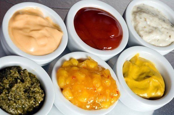 7 изумительных домашних соусов на любой вкус! 1. Соус "Татарский". 200 гр. майонеза, 1 ...