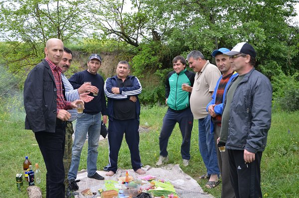 Какая завтра погода геджухе. Село Геджух. Парк в Геджухе. Фото Геджуха. Геджух школа.