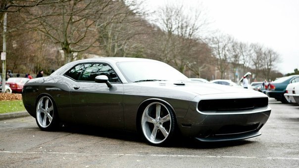 dodge challenge srt 8