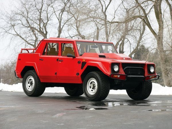 Lamborghini LM002 '1986. Объем: 5167 см Мощность: 450 л.с. Крутящий момент: 500 Нм Привод: полный ... - 2