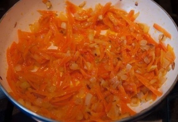 Сливочный суп с фрикадельками.Ингредиенты:Картофель- 3-4 шт300 г мясного фарша (у меня в этот раз ... - 3