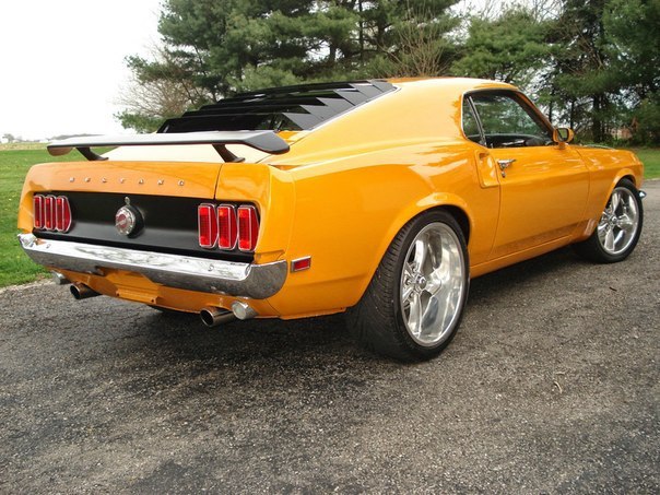 1969 Ford Mustang Fastback 351 Cobra Jet Grabber Orange - 2