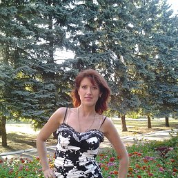 Елена, 41, Ясиноватая