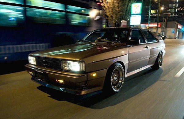 Audi sport quattro. 5 цилиндров, 2,14 литра, турбонаддув KKK (Borgwarner), 450 л.с. (335 кВт) при ... - 7